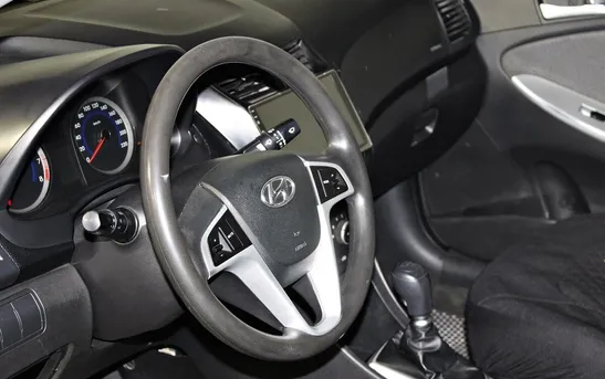 Hyundai Solaris 1.60 механика, фото №1