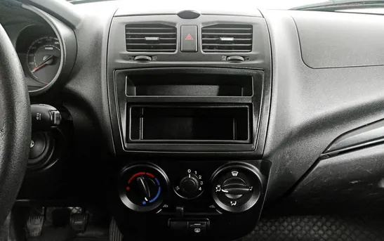 Lada (ВАЗ) Kalina 1.60 механика, фото №1