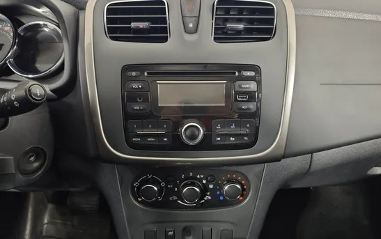 Renault Sandero 1.60 автоматическая, фото №1