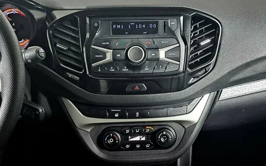 Lada (ВАЗ) Vesta 1.60 механика, фото №1