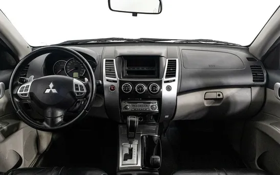 Mitsubishi Pajero Sport 2.50 автоматическая, фото №1