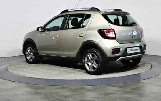 Renault Sandero 1.60 механика, фото №1