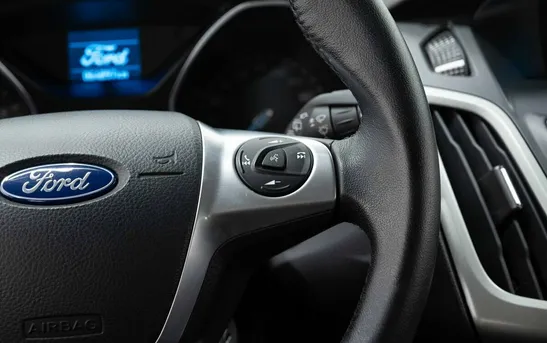 Ford Focus 1.60 робот, фото №1