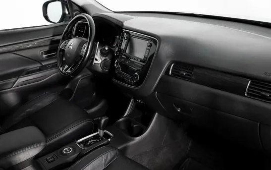 Mitsubishi Outlander 2.40 вариатор, фото №1