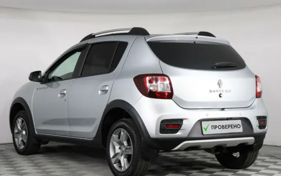 Renault Sandero 1.60 автоматическая, фото №1