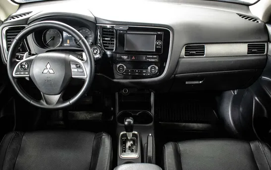 Mitsubishi Outlander 2.40 вариатор, фото №1