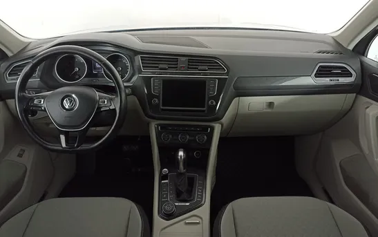 Volkswagen Tiguan 2.00 робот, фото №1