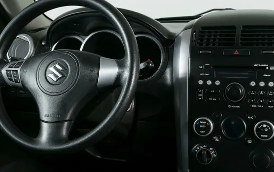 Suzuki Grand Vitara 2.00 механика, фото №1