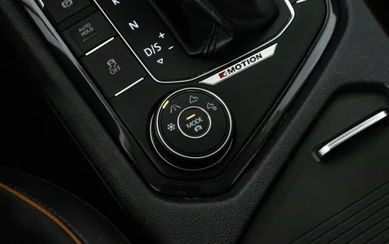 Volkswagen Tiguan 2.00 робот, фото №1