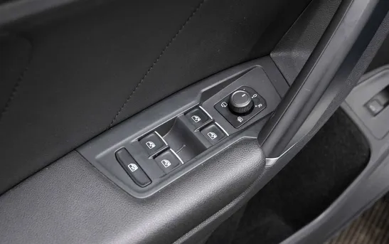 Volkswagen Tiguan 2.00 робот, фото №1