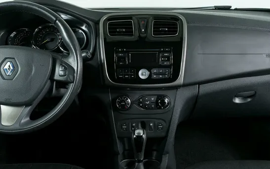 Renault Sandero 1.60 автоматическая, фото №1
