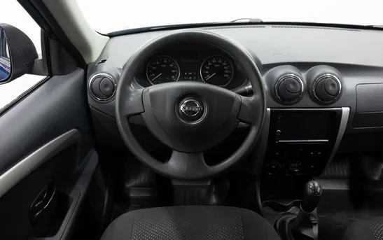 Nissan Almera 1.60 механика, фото №1