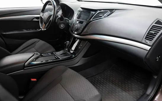 Hyundai i40 2.00 автоматическая, фото №1