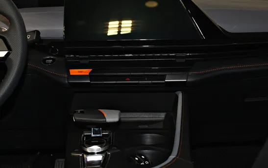 Changan UNI-V 1.50 робот, фото №1