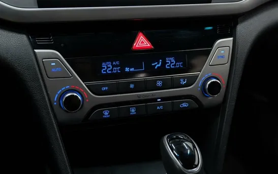 Hyundai Elantra 2.00 автоматическая, фото №1