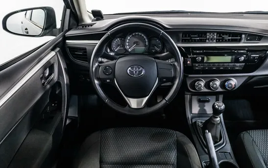 Toyota Corolla 1.60 механика, фото №1