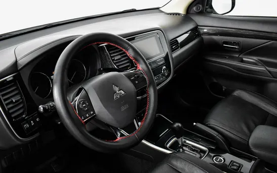 Mitsubishi Outlander 2.00 вариатор, фото №1