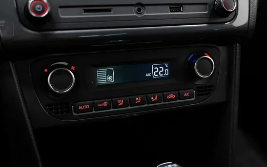 Volkswagen Polo 1.40 робот, фото №1