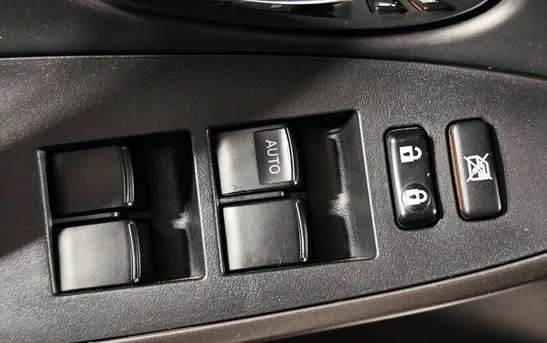 Toyota RAV4 2.00 вариатор, фото №1