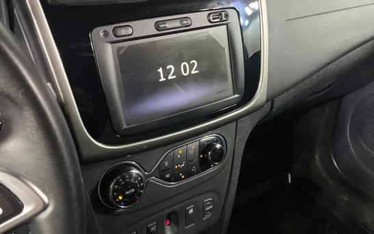 Renault Sandero 1.60 автоматическая, фото №1