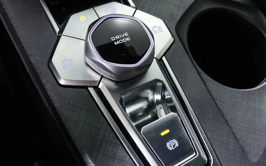 Changan UNI-V 1.50 робот, фото №1