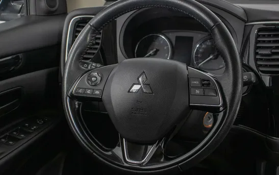 Mitsubishi Outlander 2.00 вариатор, фото №1
