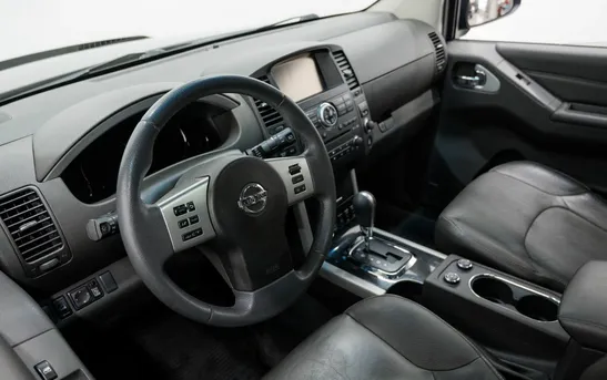 Nissan Pathfinder 3.00 автоматическая, фото №1