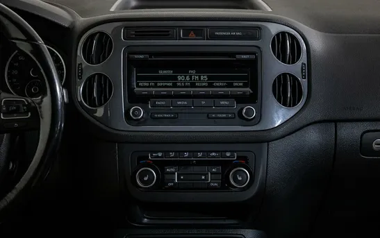 Volkswagen Tiguan 2.00 автоматическая, фото №1