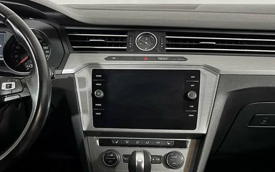 Volkswagen Passat 1.60 робот, фото №1