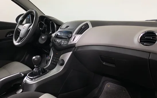 Chevrolet Cruze 1.60 механика, фото №1