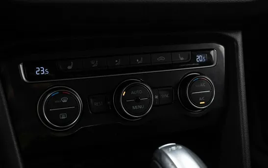 Volkswagen Tiguan 2.00 робот, фото №1