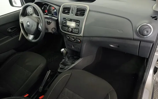 Renault Sandero 1.60 автоматическая, фото №1