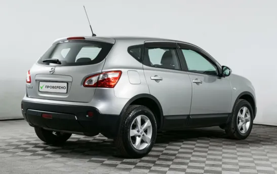 Nissan Qashqai 1.60 вариатор, фото №1