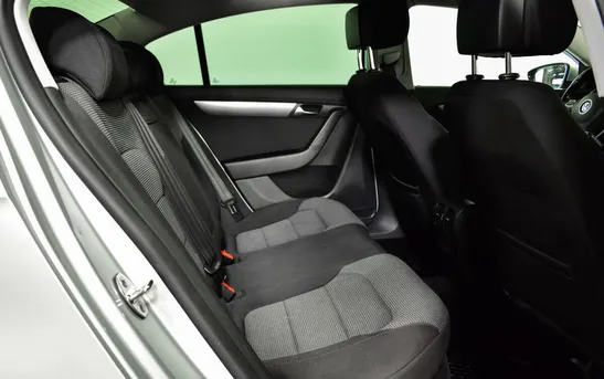 Volkswagen Passat 1.80 робот, фото №1